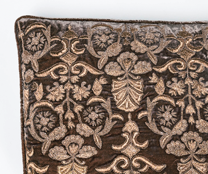 Angel cushion – sandstone - Image 2