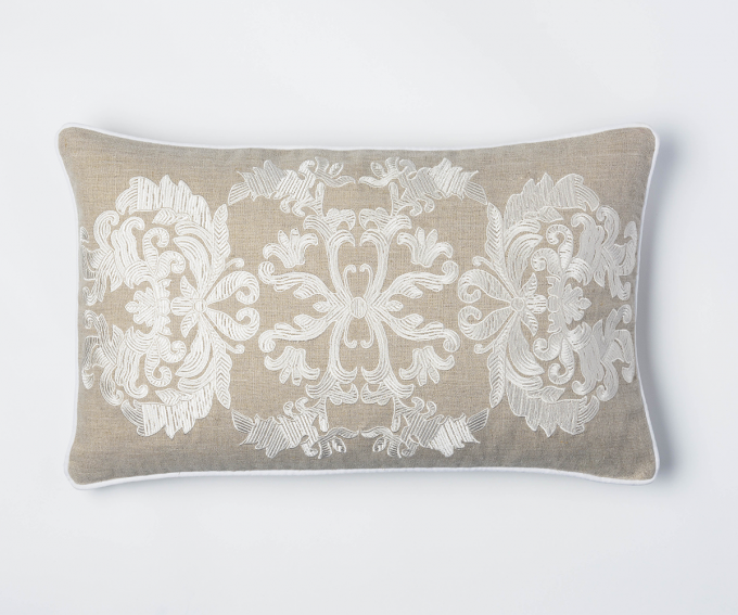 Lydia - small natural linen cushion with butta design