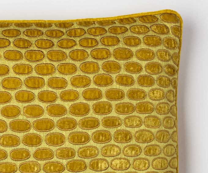 Hello – citronella yellow cushion silk velvet 30mm x 40mm