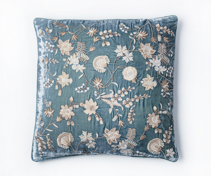 Madame Bovary cushion - ocean