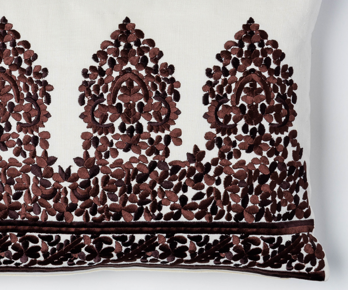 Samarkand - linen cushion in brown and cream - Image 2
