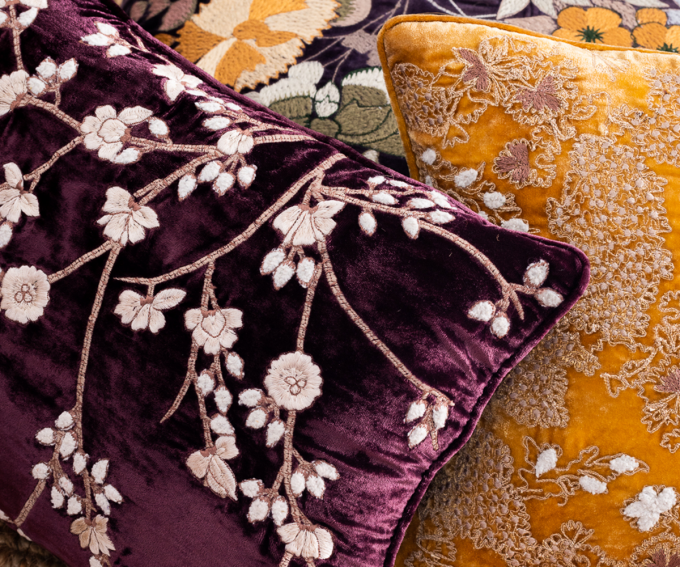 Tuileries cushion - grape - Image 2