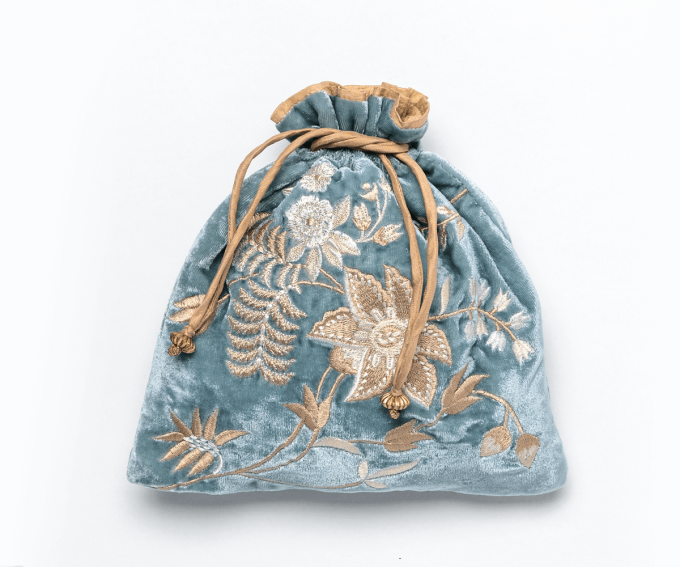 Madame Bovary - silk velvet pouch in ocean blue