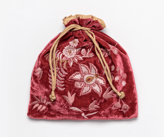 Madame Bovary - silk velvet evening bag in watermelon pink